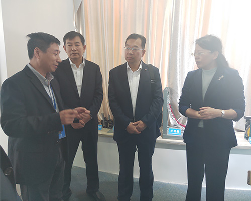 山东省枣庄市委常委 峄城区委书记于玉一行参观安博官方网页版_安博(中国)公司展示厅(2019)